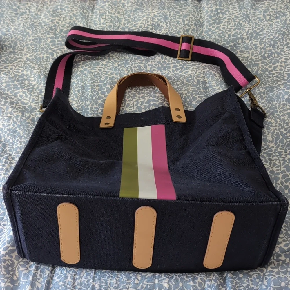 Bagging Rights Large Tote - Picture 3 of 8